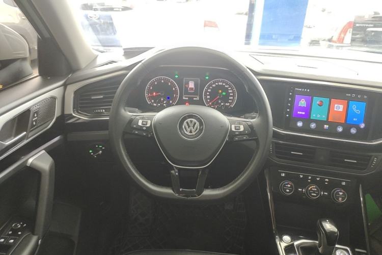 Used Volkswagen Tayron 2019 330TSI Two-Wheel Drive Luxury Model China VI Standard Steering Wheel