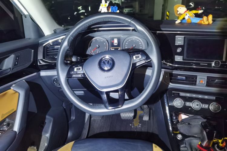 Used Volkswagen Tayron 2019 330TSI Two-Wheel Drive Luxury Model China VI Standard Steering Wheel