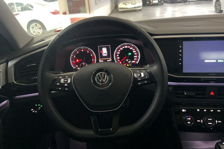 Used Volkswagen Tayron 2019 330TSI Two-Wheel Drive Luxury Model China VI Standard Steering Wheel