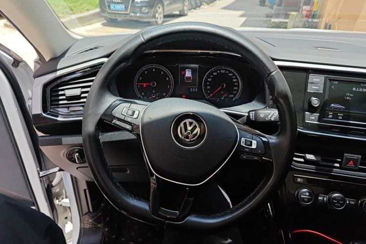 Used Volkswagen Tayron 2019 330TSI Two-Wheel Drive Luxury Model China VI Standard Steering Wheel