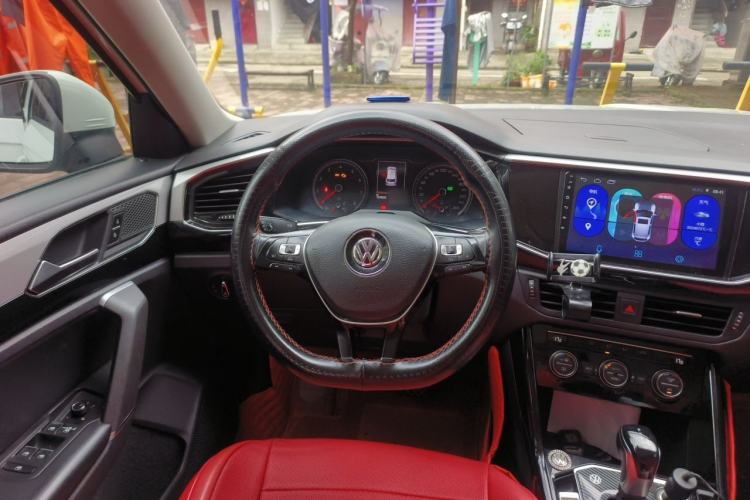 Used Volkswagen Tayron 2019 330TSI Two-Wheel-Drive Luxury Version China V Emission Standard Steering Wheel