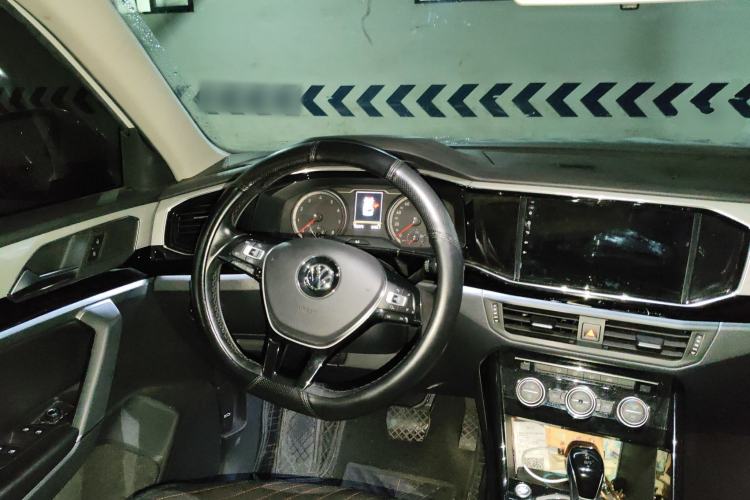 Used Volkswagen Tayron 2019 330TSI Two-Wheel Drive Luxury Model China VI Standard Steering Wheel