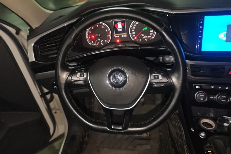 Used Volkswagen Tayron 2019 330TSI Two-Wheel Drive Luxury Model China VI Standard Steering Wheel
