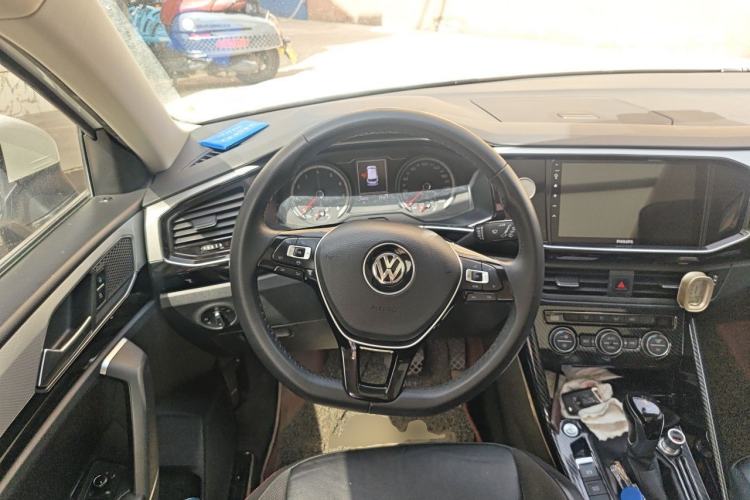 Used Volkswagen Tayron 2019 330TSI Two-Wheel Drive Luxury Model China VI Standard Steering Wheel