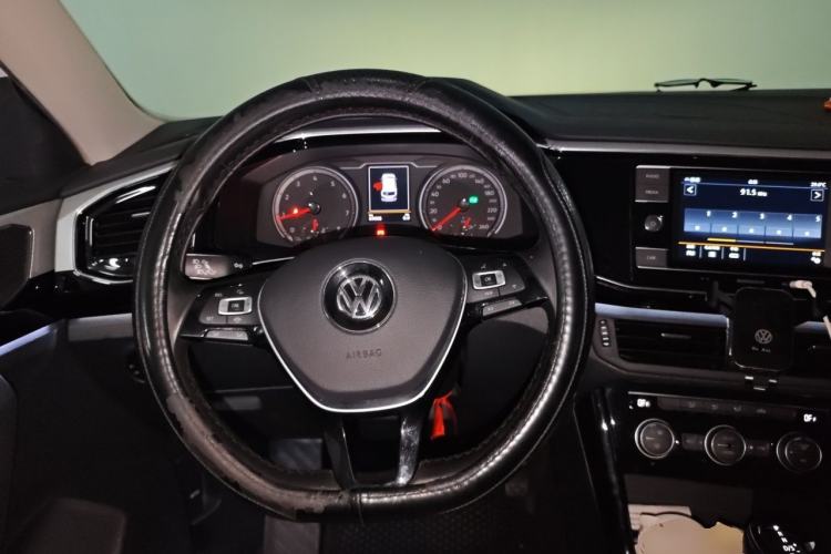 Used Volkswagen Tayron 2019 330TSI Two-Wheel Drive Luxury Model China VI Standard Steering Wheel