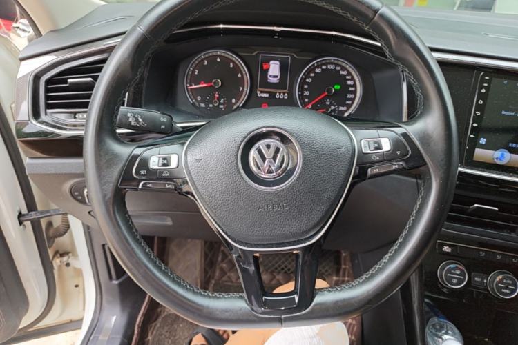 Used Volkswagen Tayron 2019 330TSI Two-Wheel-Drive Luxury Version China V Emission Standard Steering Wheel