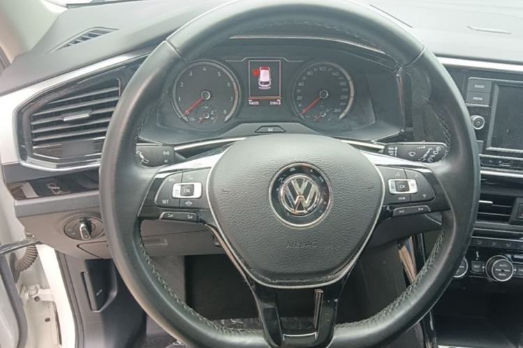 Used Volkswagen Tayron 2019 330TSI Two-Wheel Drive Luxury Model China VI Standard Steering Wheel