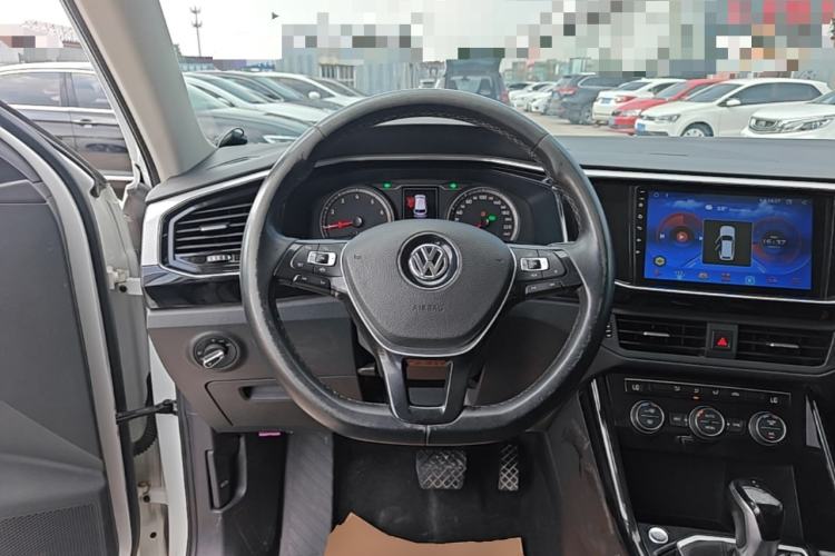 Used Volkswagen Tayron 2019 330TSI Two-Wheel Drive Luxury Model China VI Standard Steering Wheel