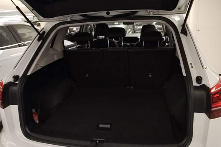 Used Volkswagen Tayron 2019 330TSI Two-Wheel Drive Luxury Model China VI Standard Trunk