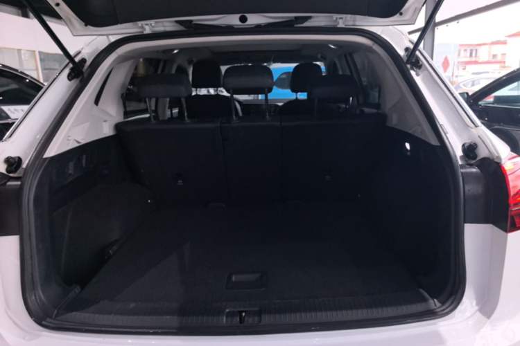 Used Volkswagen Tayron 2019 330TSI Two-Wheel Drive Luxury Model China VI Standard Trunk