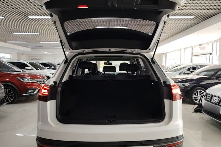 Used Volkswagen Tayron 2019 330TSI Two-Wheel Drive Luxury Model China VI Standard Trunk