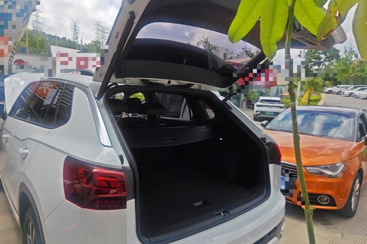Used Volkswagen Tayron 2019 380TSI Four-Wheel Drive R-Line China VI-standard Trunk