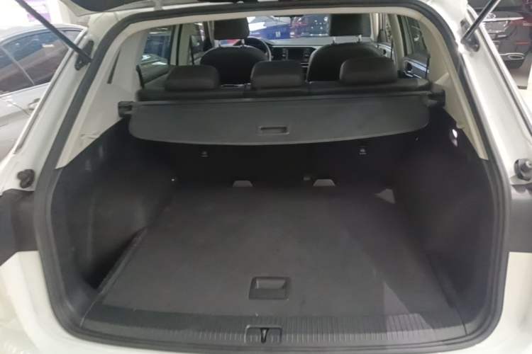 Used Volkswagen Tayron 2019 330TSI Two-Wheel Drive Luxury Model China VI Standard Trunk