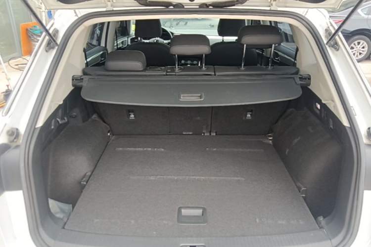 Used Volkswagen Tayron 2019 330TSI Two-Wheel Drive Luxury Model China VI Standard Trunk