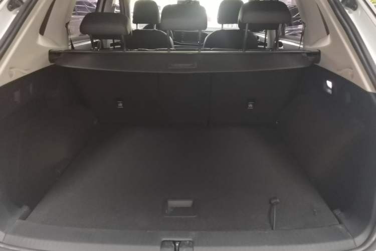 Used Volkswagen Tayron 2019 330TSI Two-Wheel Drive Luxury Model China VI Standard Trunk