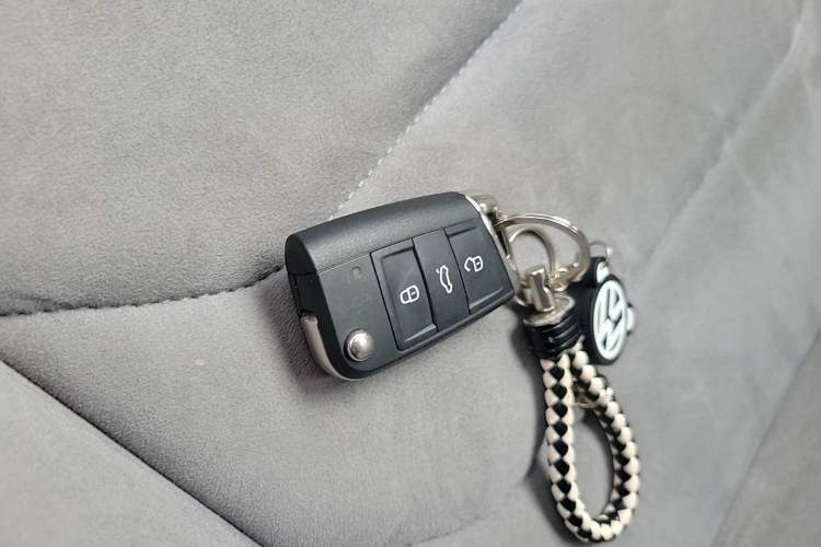 Used Volkswagen Tayron 2019 380TSI Four-Wheel Drive R-Line China VI-standard Vehicle Key