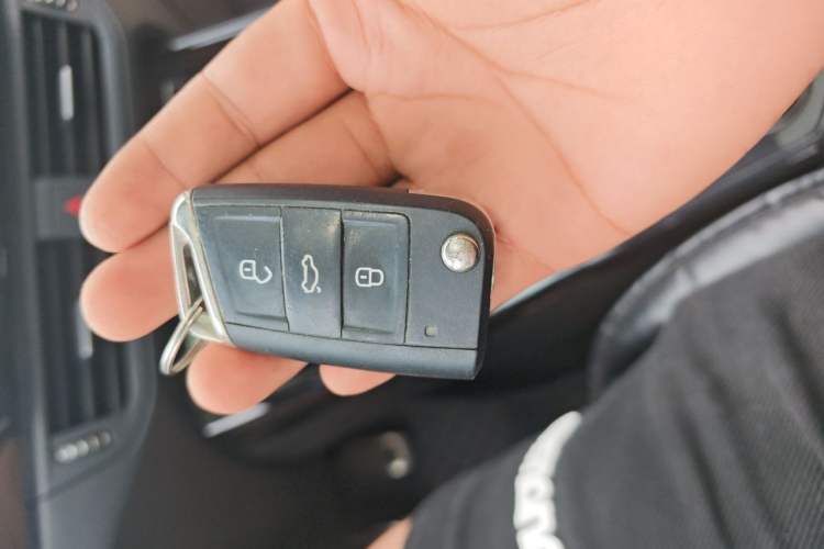 Used Volkswagen Tayron 2019 380TSI Four-Wheel Drive R-Line China VI-standard Vehicle Key