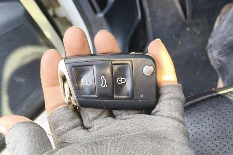 Used Volkswagen Tayron 2019 330TSI Two-Wheel Drive Luxury Model China VI Standard Vehicle Key