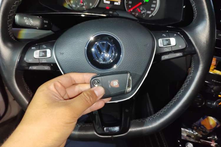 Used Volkswagen Tayron 2019 330TSI Two-Wheel Drive Luxury Model China VI Standard Vehicle Key