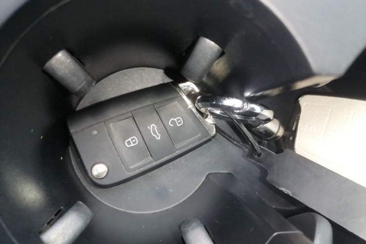 Used Volkswagen Tayron 2019 330TSI Two-Wheel Drive Luxury Model China VI Standard Vehicle Key