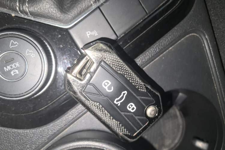 Used Volkswagen Tayron 2019 380TSI All-Wheel Drive R-Line China V-standard Vehicle Key