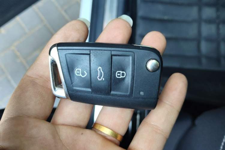 Used Volkswagen Tayron 2019 330TSI Two-Wheel Drive Luxury Model China VI Standard Vehicle Key