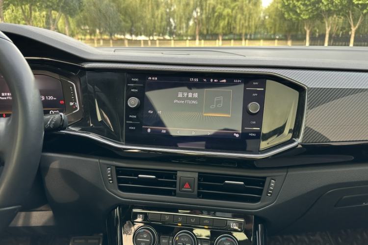 Used Volkswagen Tayron 2019 380TSI All-Wheel Drive R-Line China V-standard Audio And AC Panel