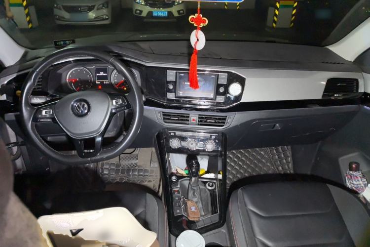 Used Volkswagen Tayron 2019 Teramont Edition 280TSI Two-Wheel Drive Luxury Model China VI Standard Center Console