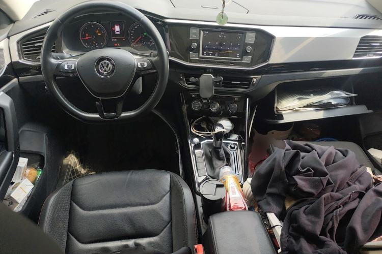 Used Volkswagen Tayron 2019 330TSI Two-Wheel-Drive Luxury Version China V Emission Standard Center Console