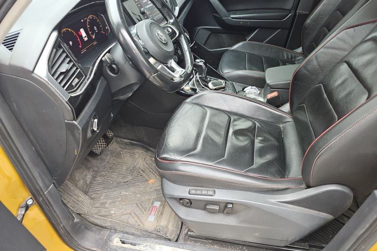 Used Volkswagen Tayron 2019 330TSI All-Wheel-Drive Luxury Plus Model China V Emission Standard Driver Seat
