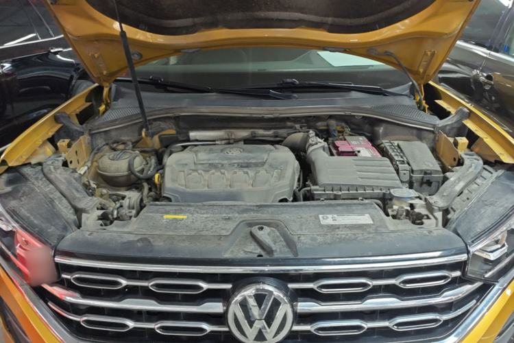 Used Volkswagen Tayron 2019 330TSI Two-Wheel Drive Luxury Model China VI Standard Engine Bay
