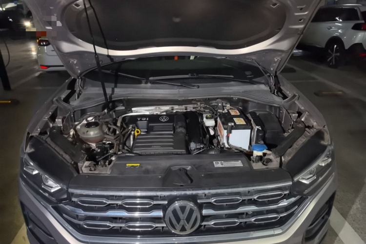 Used Volkswagen Tayron 2019 Teramont Edition 280TSI Two-Wheel Drive Luxury Model China VI Standard Engine Bay