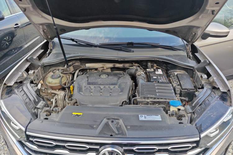 Used Volkswagen Tayron 2019 330TSI Two-Wheel Drive Luxury Model China VI Standard Engine Bay