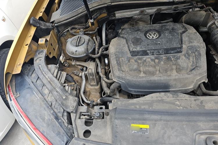 Used Volkswagen Tayron 2019 330TSI All-Wheel-Drive Luxury Plus Model China V Emission Standard Engine Bay Right