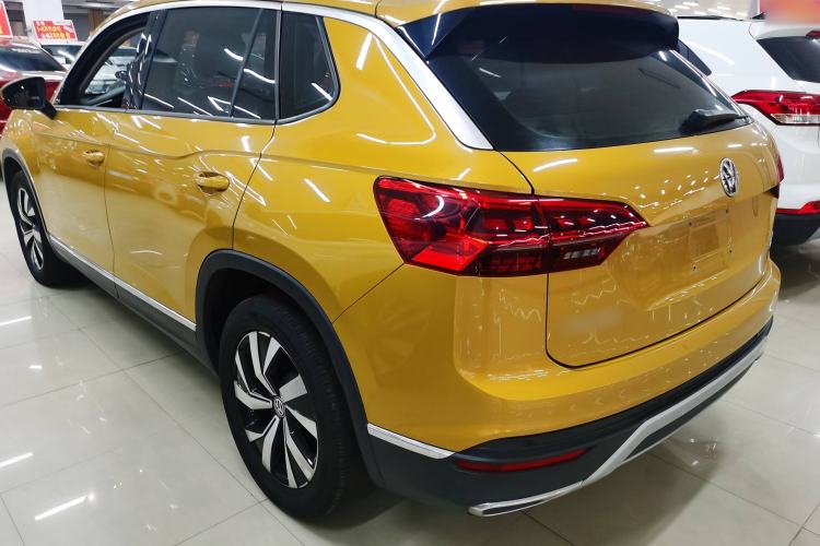 Used Volkswagen Tayron 2019 330TSI Two-Wheel-Drive Luxury Version China V Emission Standard Exterior 3