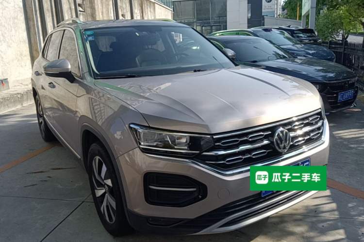 Used Volkswagen Tayron 2019 330TSI Two-Wheel Drive Luxury Model China VI Standard Front Right 45 Deg