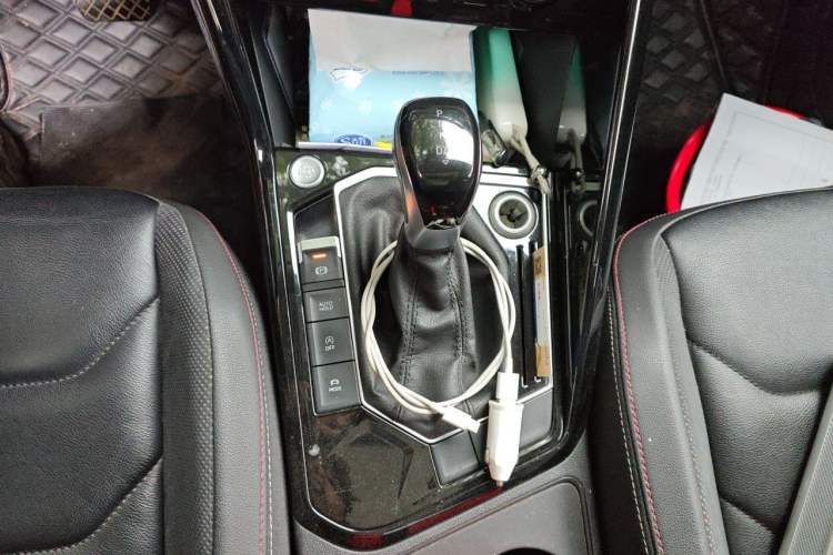 Used Volkswagen Tayron 2019 330TSI Two-Wheel Drive Luxury Model China VI Standard Gear Lever