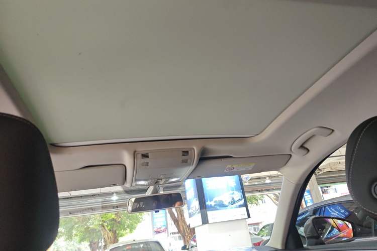 Used Volkswagen Tayron 2019 330TSI Two-Wheel Drive Luxury Model China VI Standard Headliner