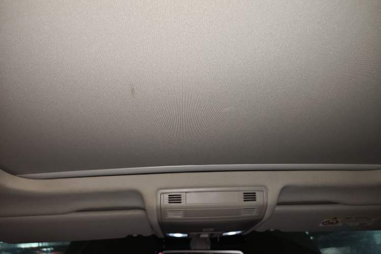 Used Volkswagen Tayron 2019 330TSI Two-Wheel-Drive Luxury Version China V Emission Standard Headliner
