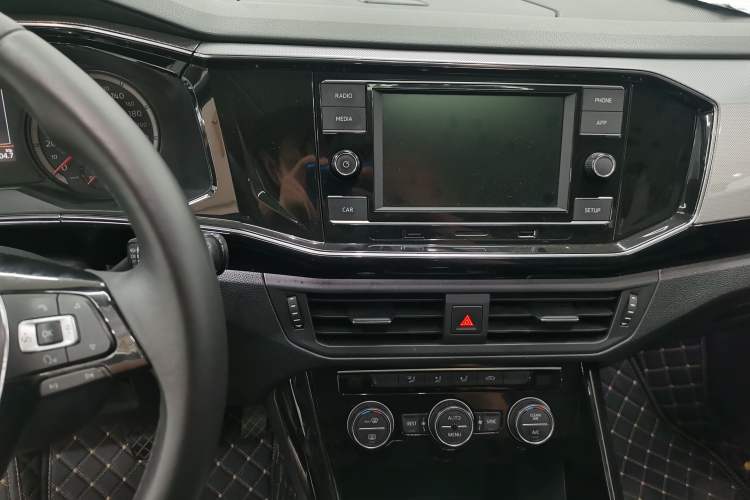 Used Volkswagen Tayron 2019 330TSI Two-Wheel-Drive Luxury Version China V Emission Standard Interior 2