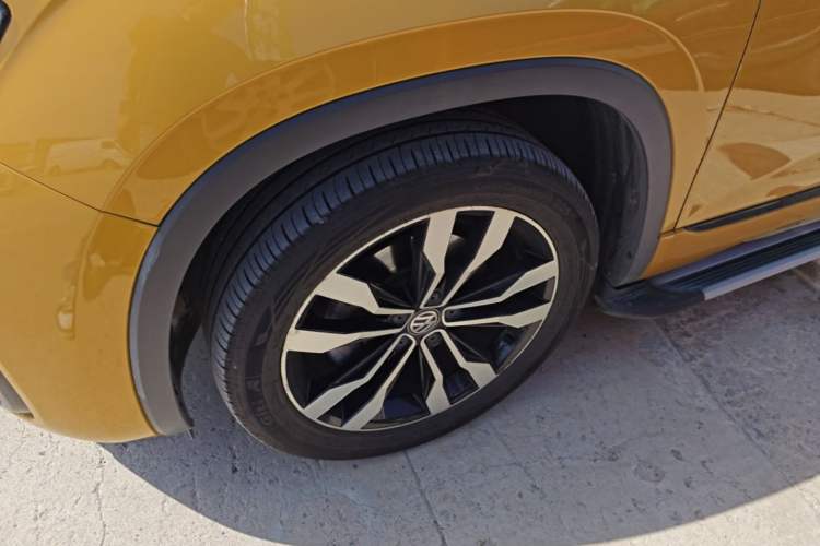 Used Volkswagen Tayron 2019 380TSI All-Wheel Drive R-Line China V-standard Left Front Wheel Hub