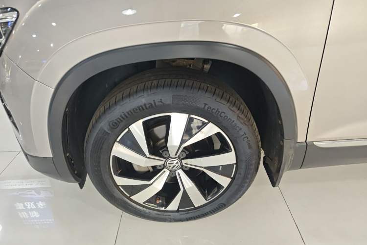 Used Volkswagen Tayron 2019 330TSI Two-Wheel Drive Luxury Model China VI Standard Left Front Wheel Hub