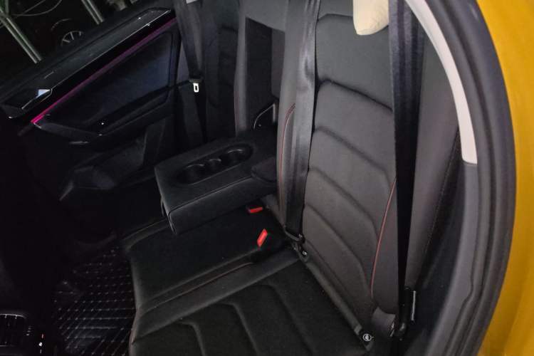 Used Volkswagen Tayron 2019 380TSI Four-Wheel Drive Flagship Version China V Standard Left Rear Seat