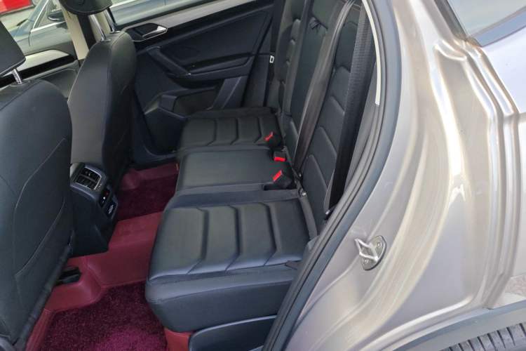 Used Volkswagen Tayron 2019 330TSI Two-Wheel Drive Luxury Model China VI Standard Left Rear Seat