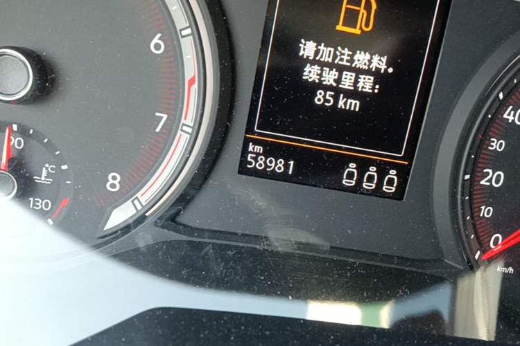 Used Volkswagen Tayron 2019 330TSI Two-Wheel Drive Luxury Model China VI Standard Odometer Close Up