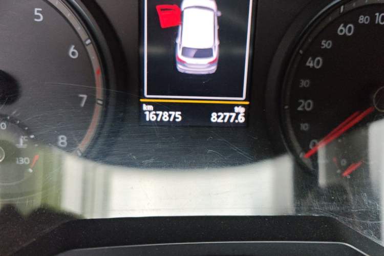 Used Volkswagen Tayron 2019 330TSI Two-Wheel Drive Luxury Model China VI Standard Odometer Close Up