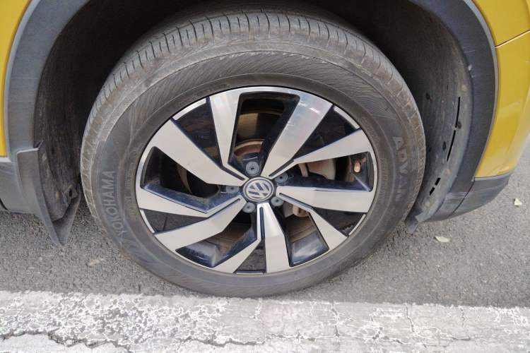 Used Volkswagen Tayron 2019 330TSI Four-Wheel Drive Luxury Version China V Standard Right Front Wheel Hub