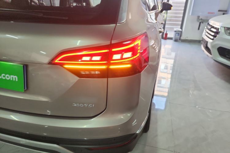 Used Volkswagen Tayron 2019 Teramont Edition 280TSI Two-Wheel Drive Luxury Model China VI Standard Right Rear Taillight