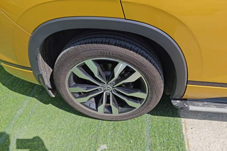 Used Volkswagen Tayron 2019 380TSI All-Wheel Drive R-Line China V-standard Right Rear Wheel Hub