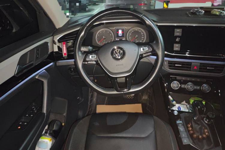 Used Volkswagen Tayron 2019 330TSI Two-Wheel Drive Luxury Model China VI Standard Steering Wheel
